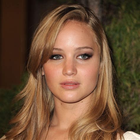 jennifer lawrence bio.